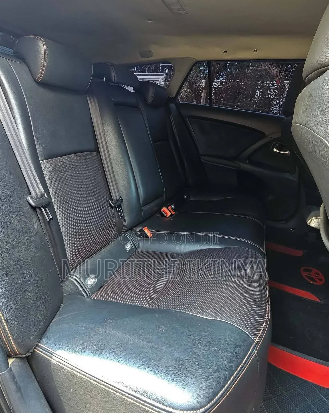 Toyota Avensis 2016 Black