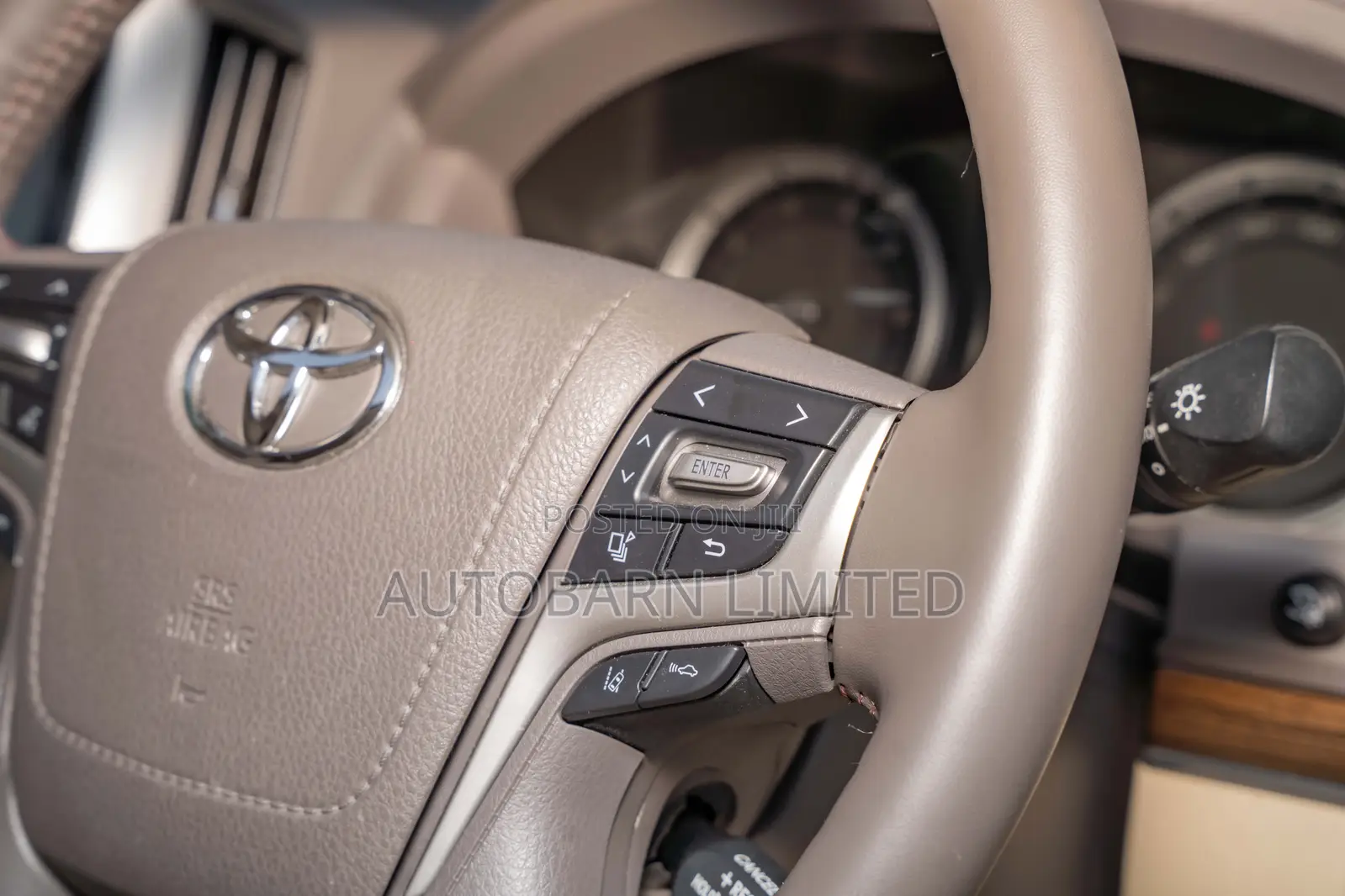 Toyota Land Cruiser 2019 White