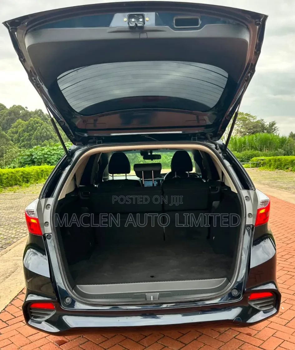 Honda Fit Shuttle 2019 Blue
