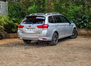 Toyota Corolla Fielder 2019 Silver