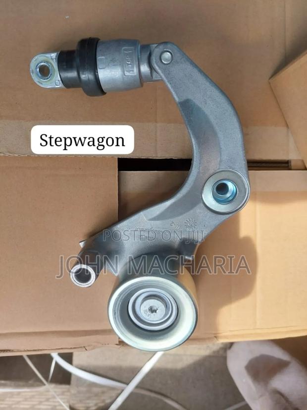 Belt Tensioner for Honda Stepwagon
