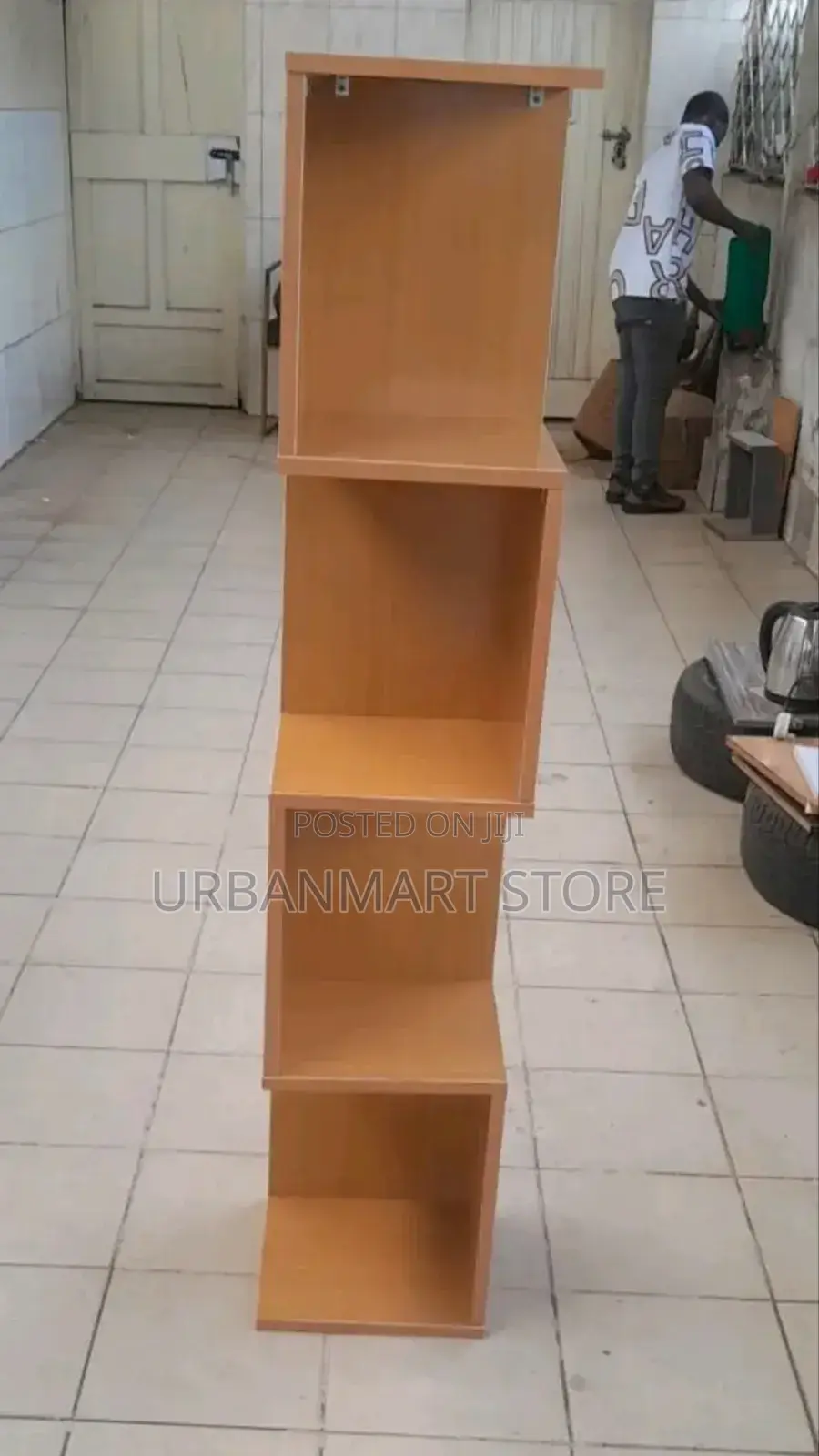 Sly Modern Bookshelf Display Shelf
