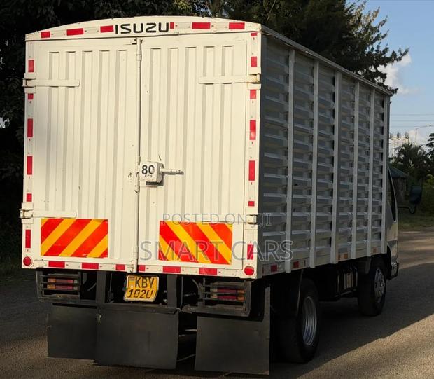 Isuzu NKR Local - thumbnail 2
