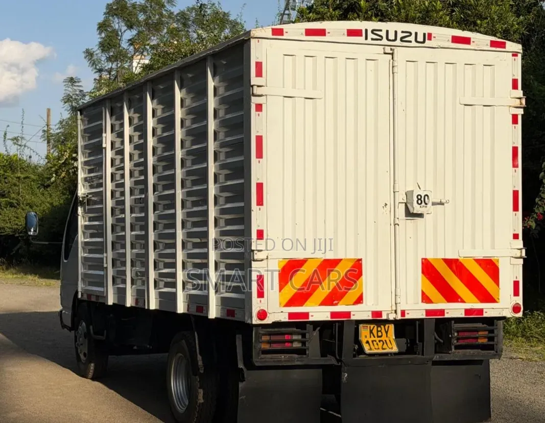 Isuzu NKR Local