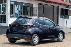 Toyota Yaris 2020 Purple