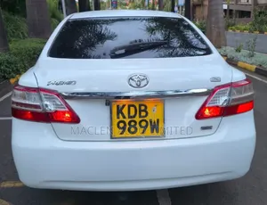 Toyota Premio 2014 White