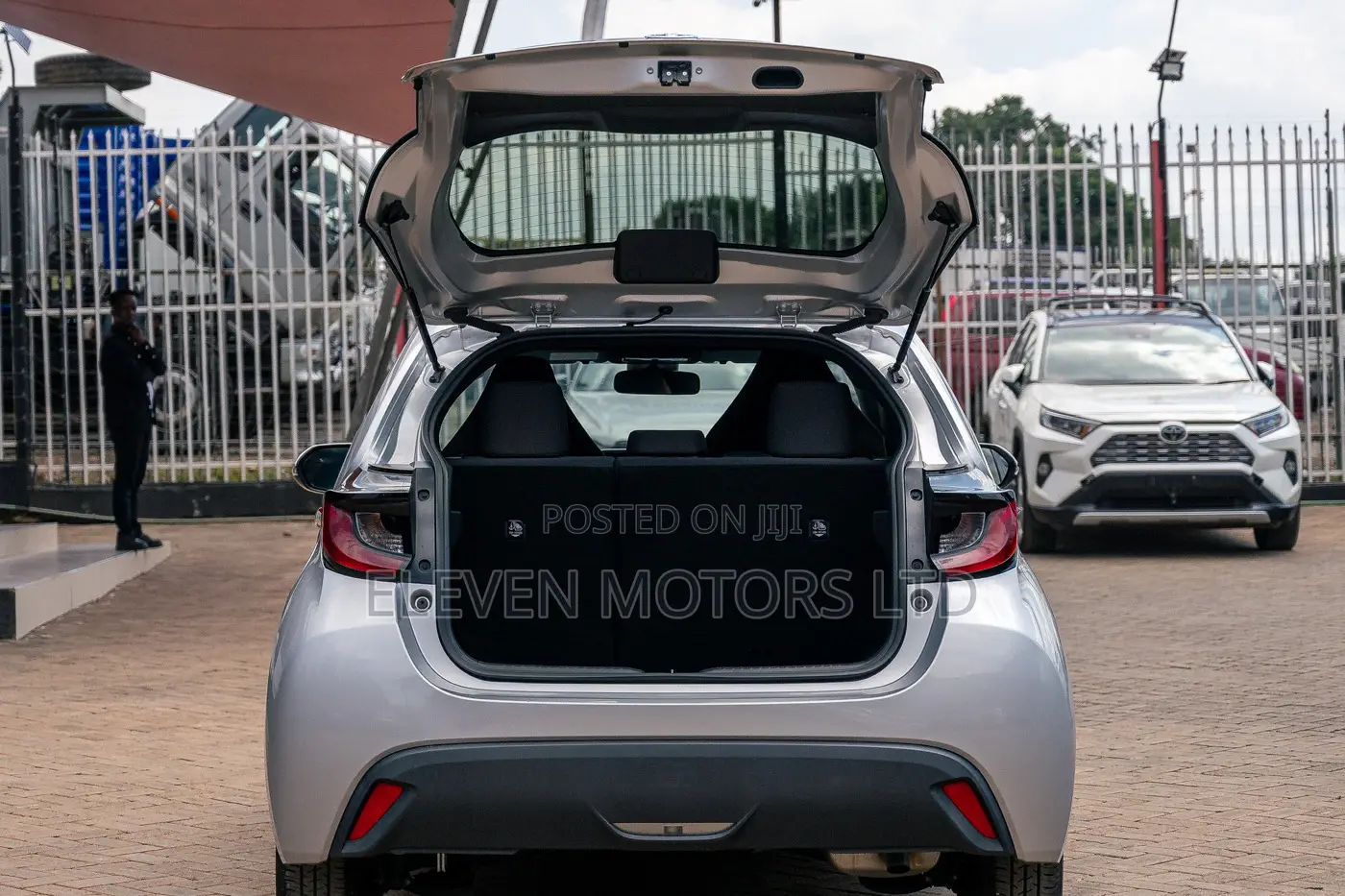 Toyota Yaris 2020 Silver