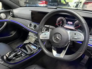 Mercedes-Benz C200 2020 Matt Black
