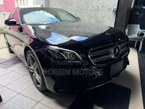 Mercedes-Benz C200 2020 Matt Black