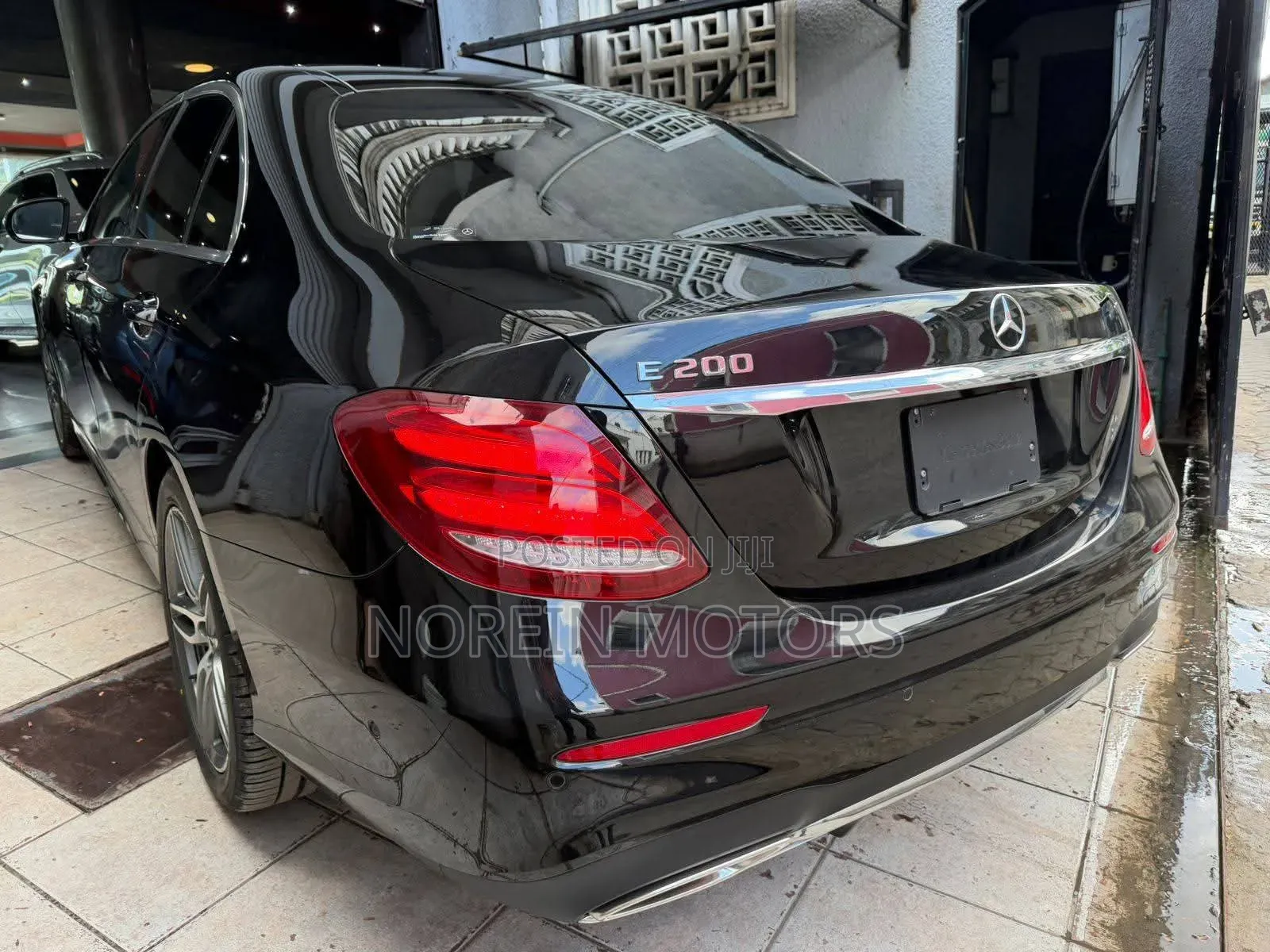 Mercedes-Benz C200 2020 Matt Black