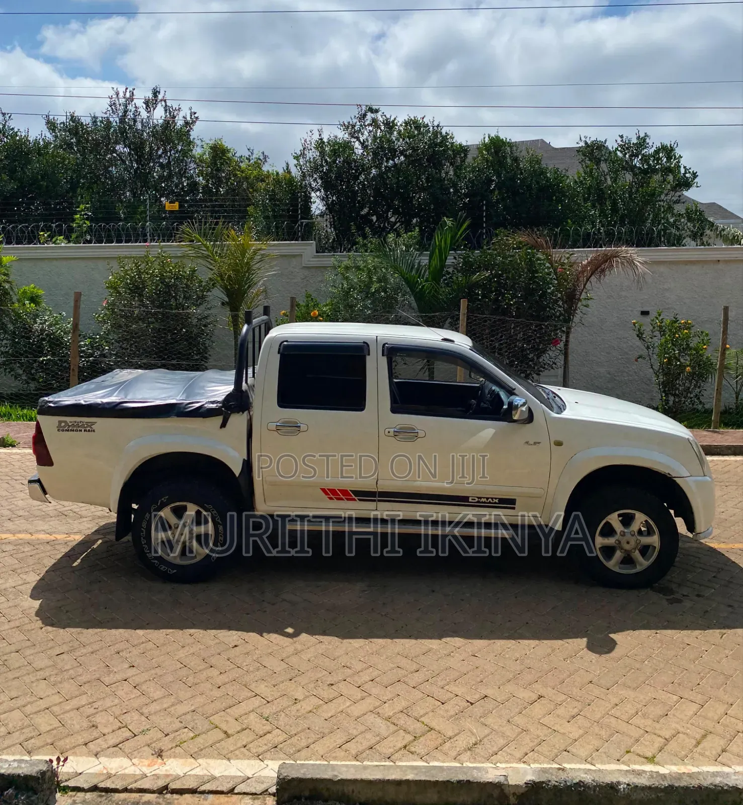 Isuzu D-MAX 2010 White