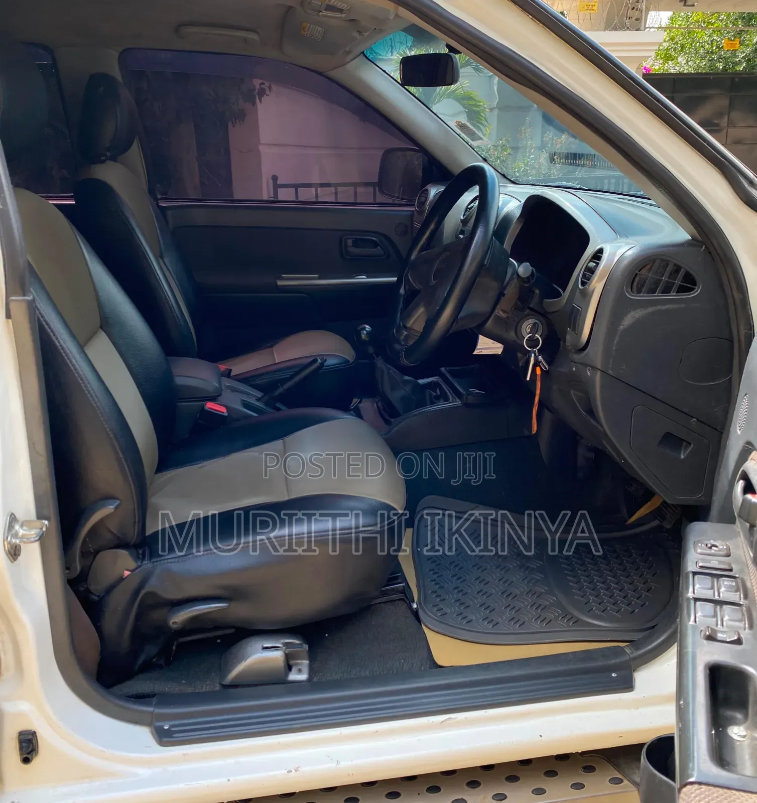 Isuzu D-MAX 2010 White
