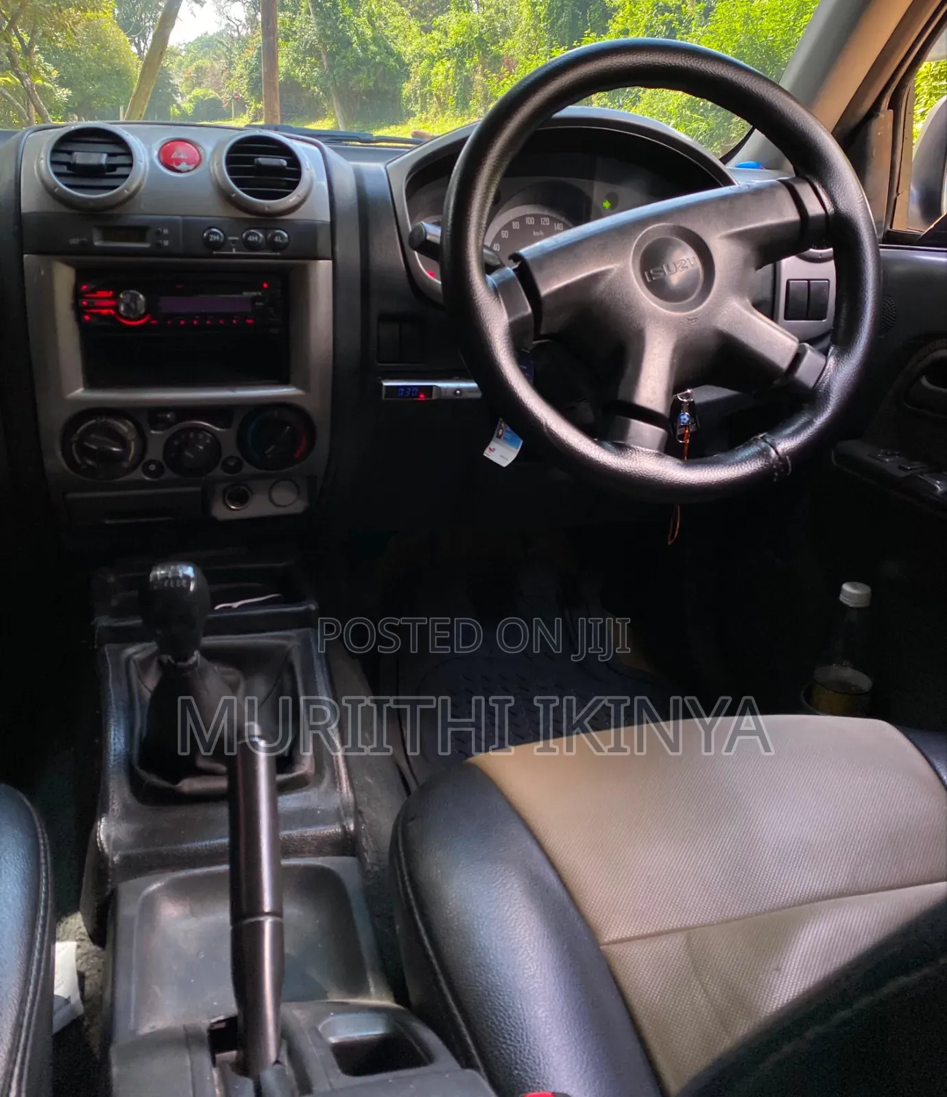 Isuzu D-MAX 2010 White