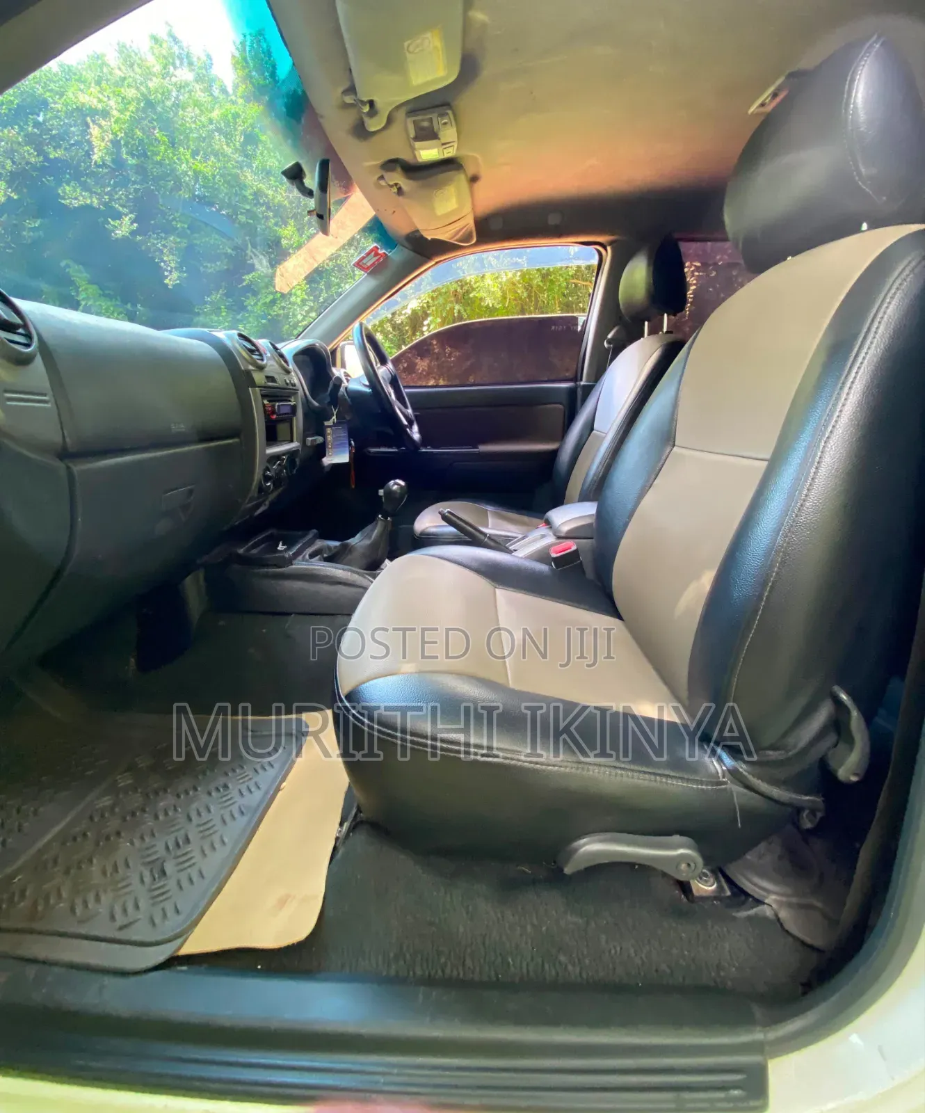 Isuzu D-MAX 2010 White