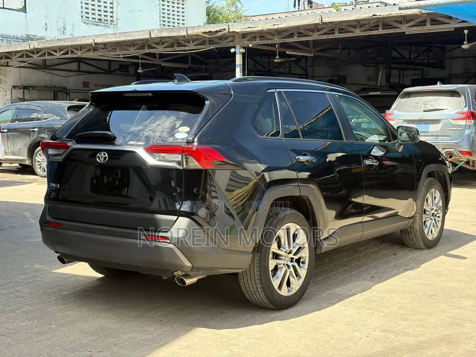 Toyota RAV4 Hybrid 2020 Matt Black