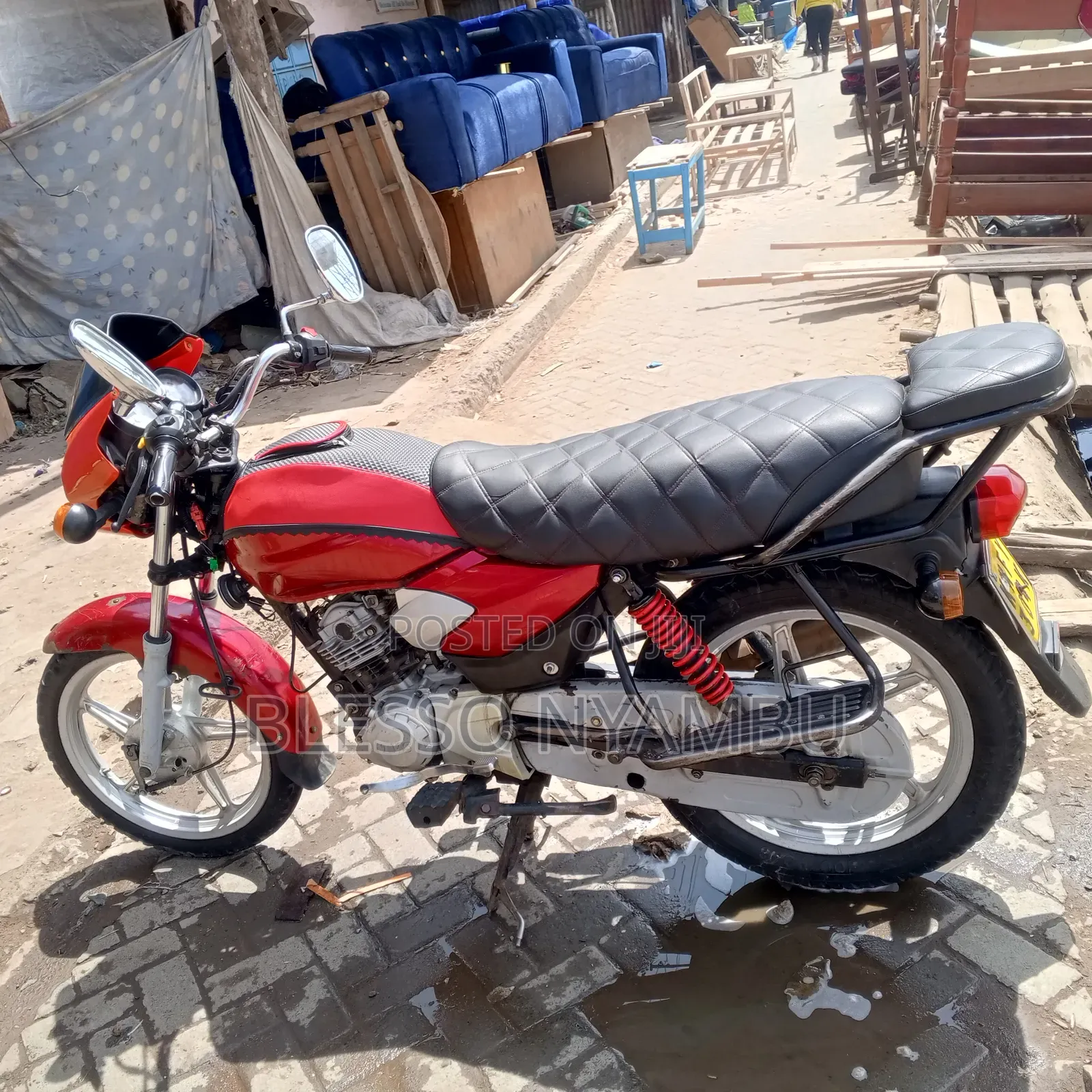 TVS HLX Plus ES 2023 Red