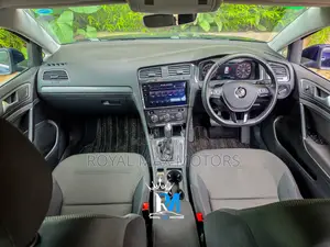 Volkswagen Golf Variant 2019 Blue