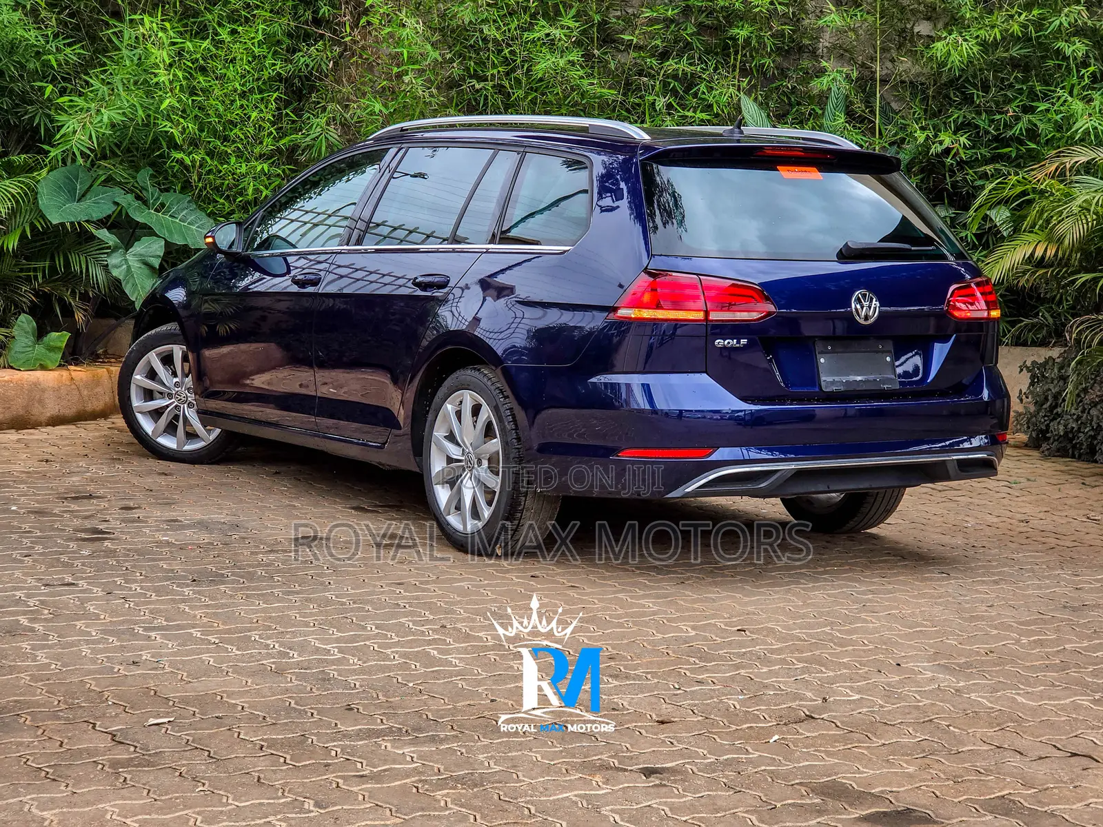 Volkswagen Golf Variant 2019 Blue
