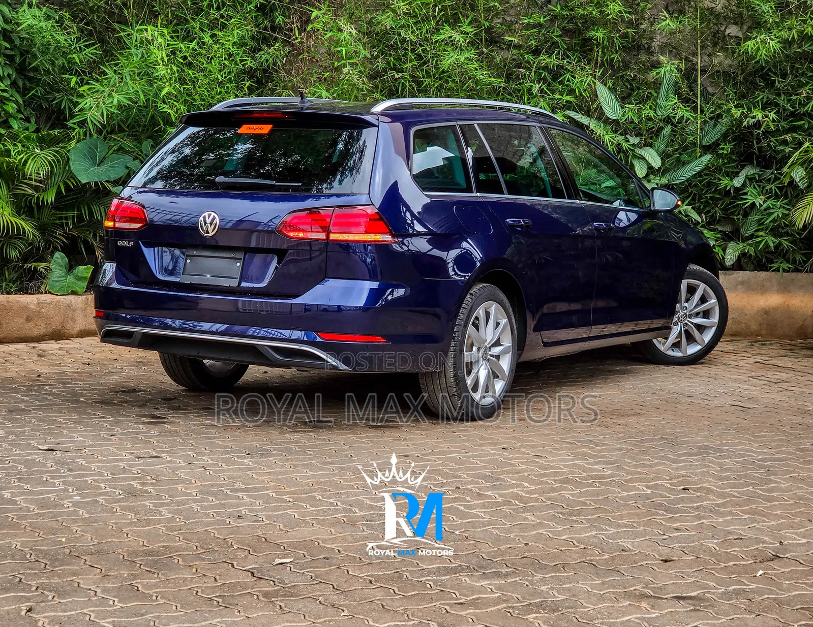 Volkswagen Golf Variant 2019 Blue