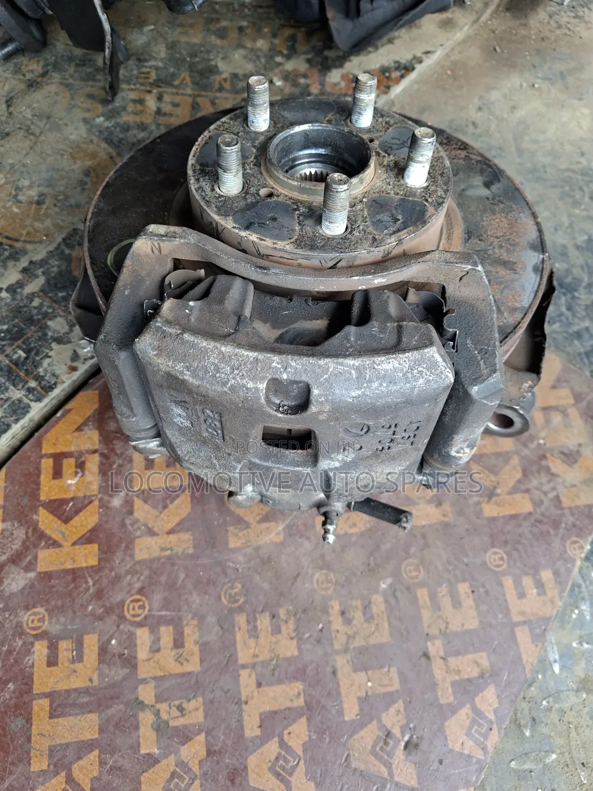 Front Hub Subaru Forester Gh4