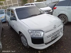 Toyota Succeed SV Premium 2016 White