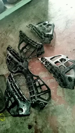 Bumper Slide Front Toyota Auris New Model