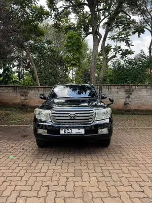 Toyota Land Cruiser 2010 Black