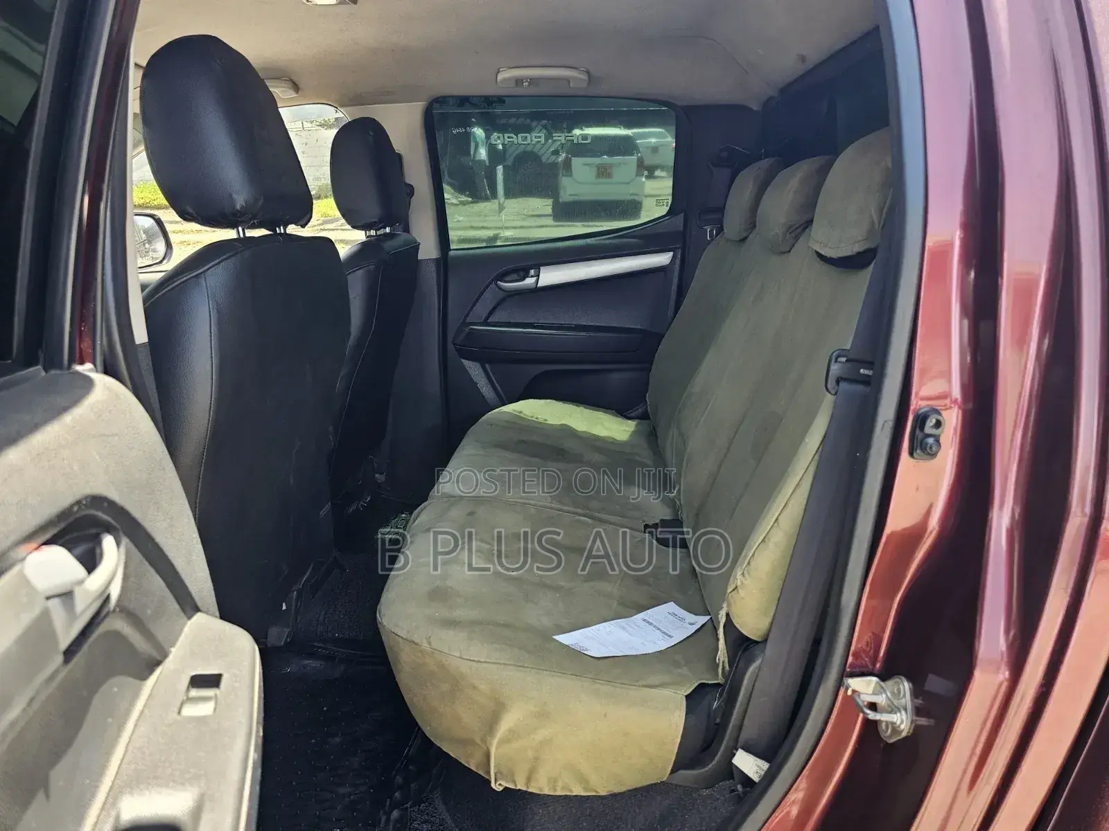 Isuzu D-MAX 2013 Maroon