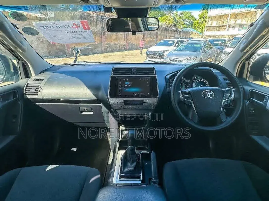 Toyota Land Cruiser Prado 4.0 Petrol TX 2019 Matt Black