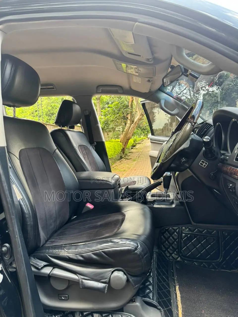 Toyota Land Cruiser 2010 Black