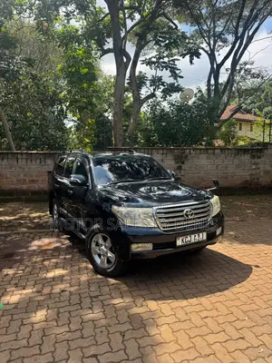 Toyota Land Cruiser 2010 Black