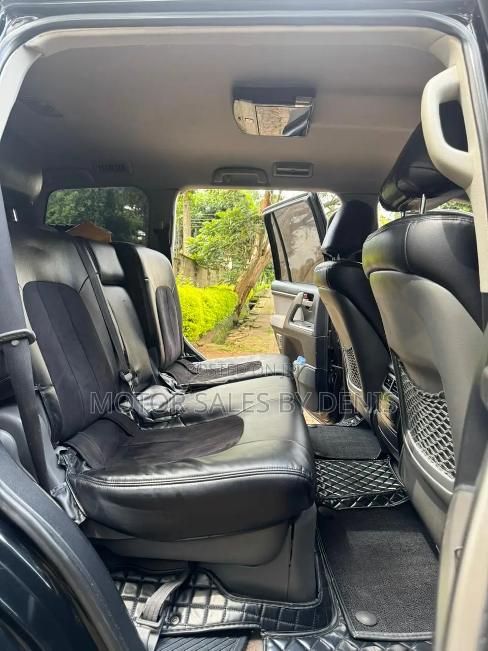 Toyota Land Cruiser 2010 Black