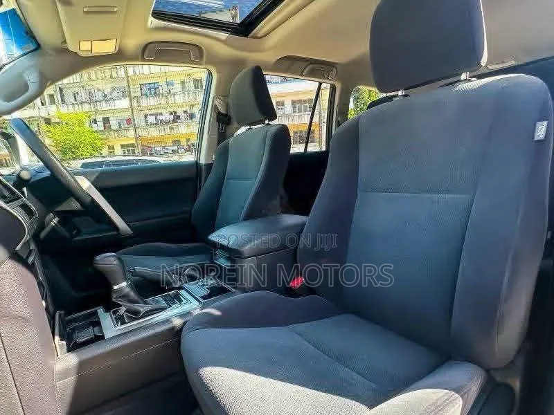 Toyota Land Cruiser Prado 4.0 Petrol TX 2019 Matt Black