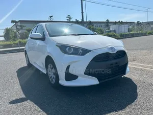 Toyota Yaris 2019 White