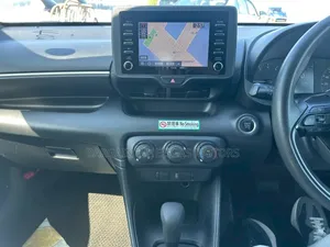 Toyota Yaris 2019 White