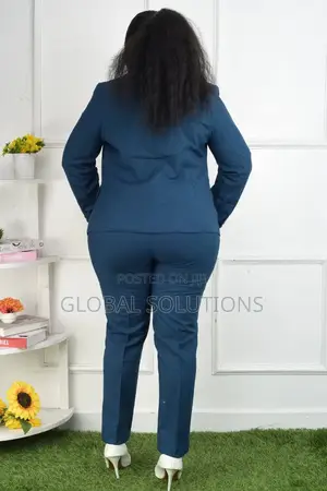 Classy Ladies' Trouser Suit in Black With a Textured Pattern