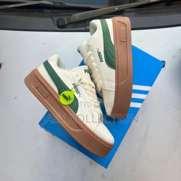 Puma Smash Platform V3 Sneakers