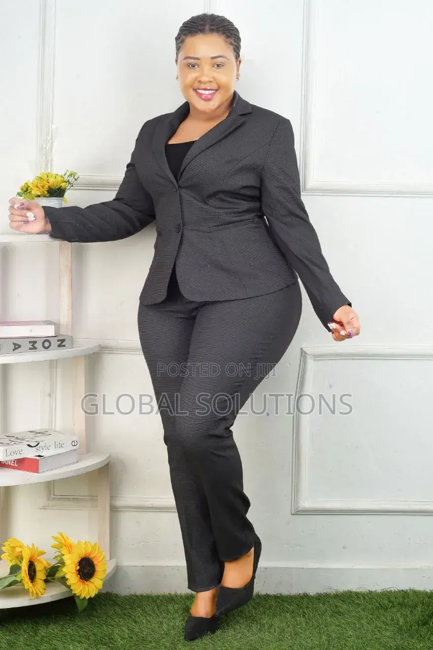 Classy Ladies' Trouser Suit in Black With a Textured Pattern