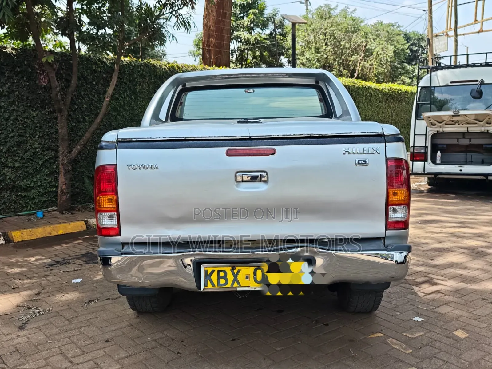 Toyota Hilux 2007 Gray
