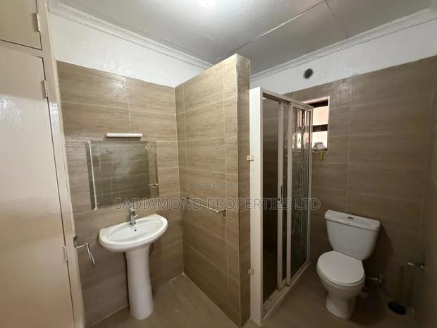 4bdrm Villa in Spring Valley for rent - thumbnail 12
