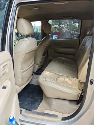 Toyota Hilux 2007 Gray
