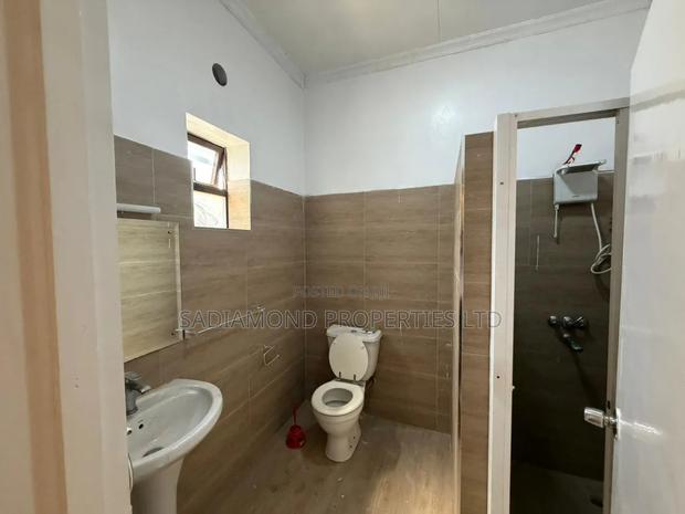 4bdrm Villa in Spring Valley for rent - thumbnail 13