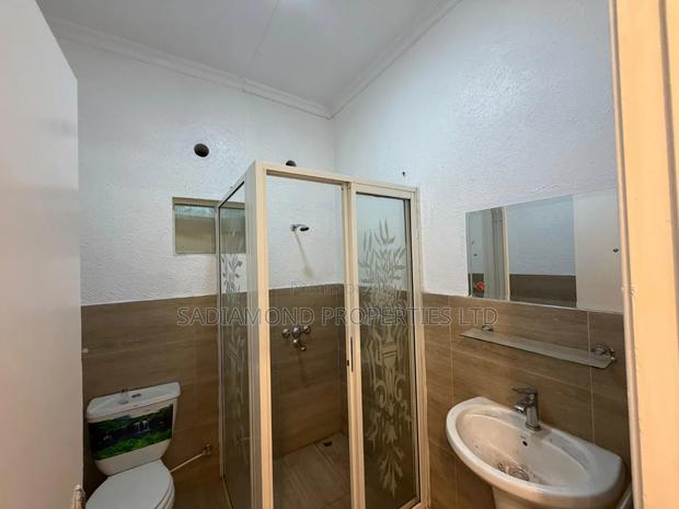 4bdrm Villa in Spring Valley for rent - thumbnail 14