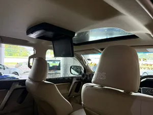 Toyota Land Cruiser Prado 2018 White