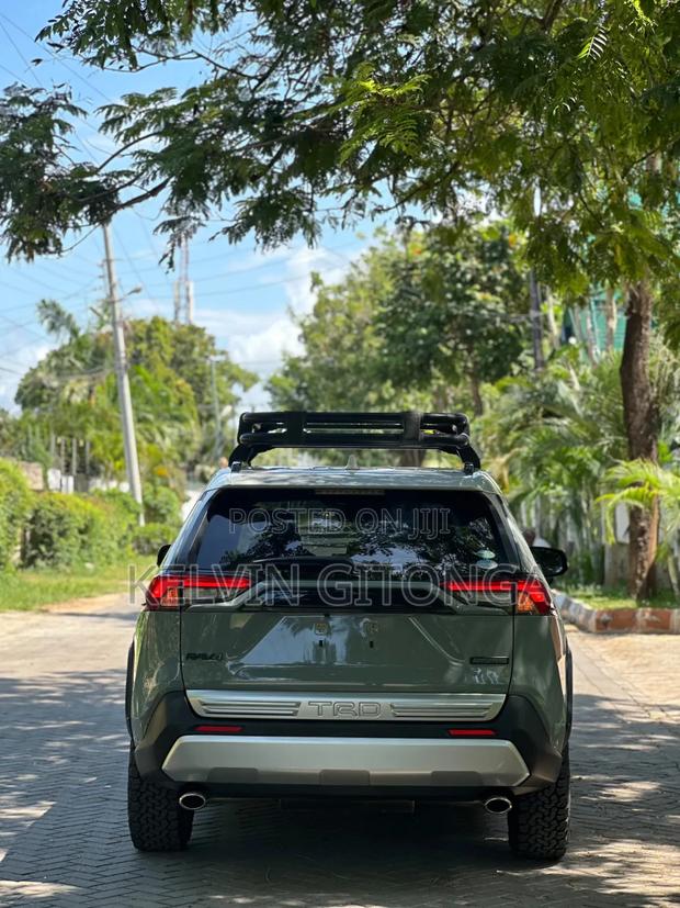 Toyota RAV4 2019 Green - thumbnail 2