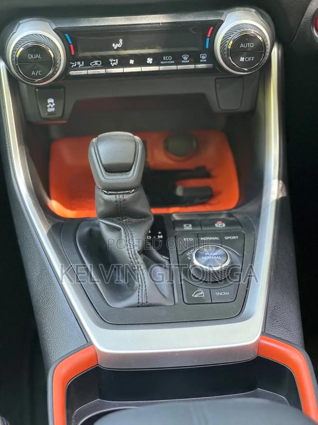 Toyota RAV4 2019 Green - thumbnail 3