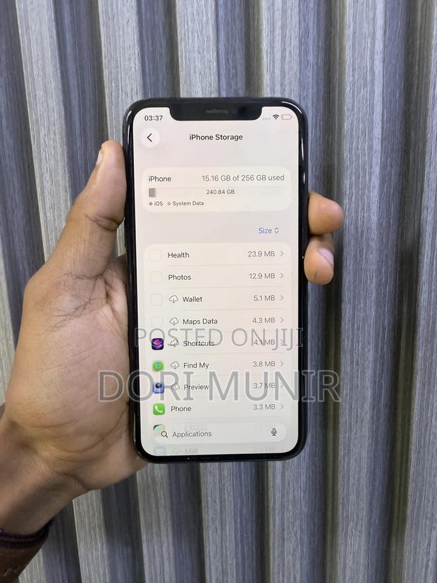 Apple iPhone 11 Pro 256 GB Black - thumbnail 2
