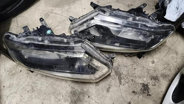 Extrail Nt32 Headlights