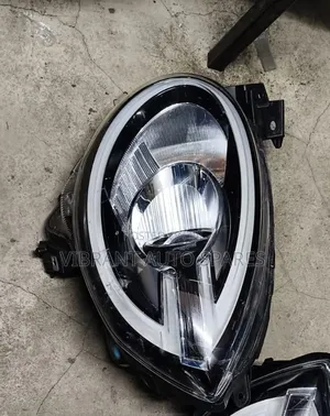 Passo Moda 2018 Headlights