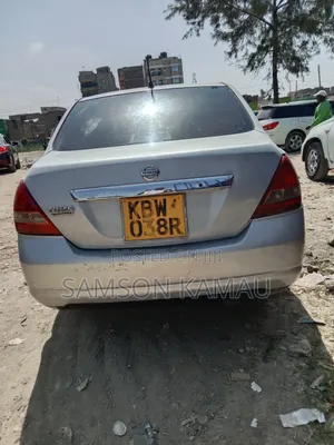 Nissan Tiida 2007 Silver